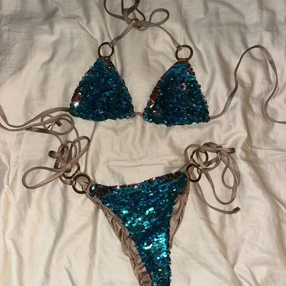 Beach Bunny Sequin Bikini Set - Picture 3 of 4